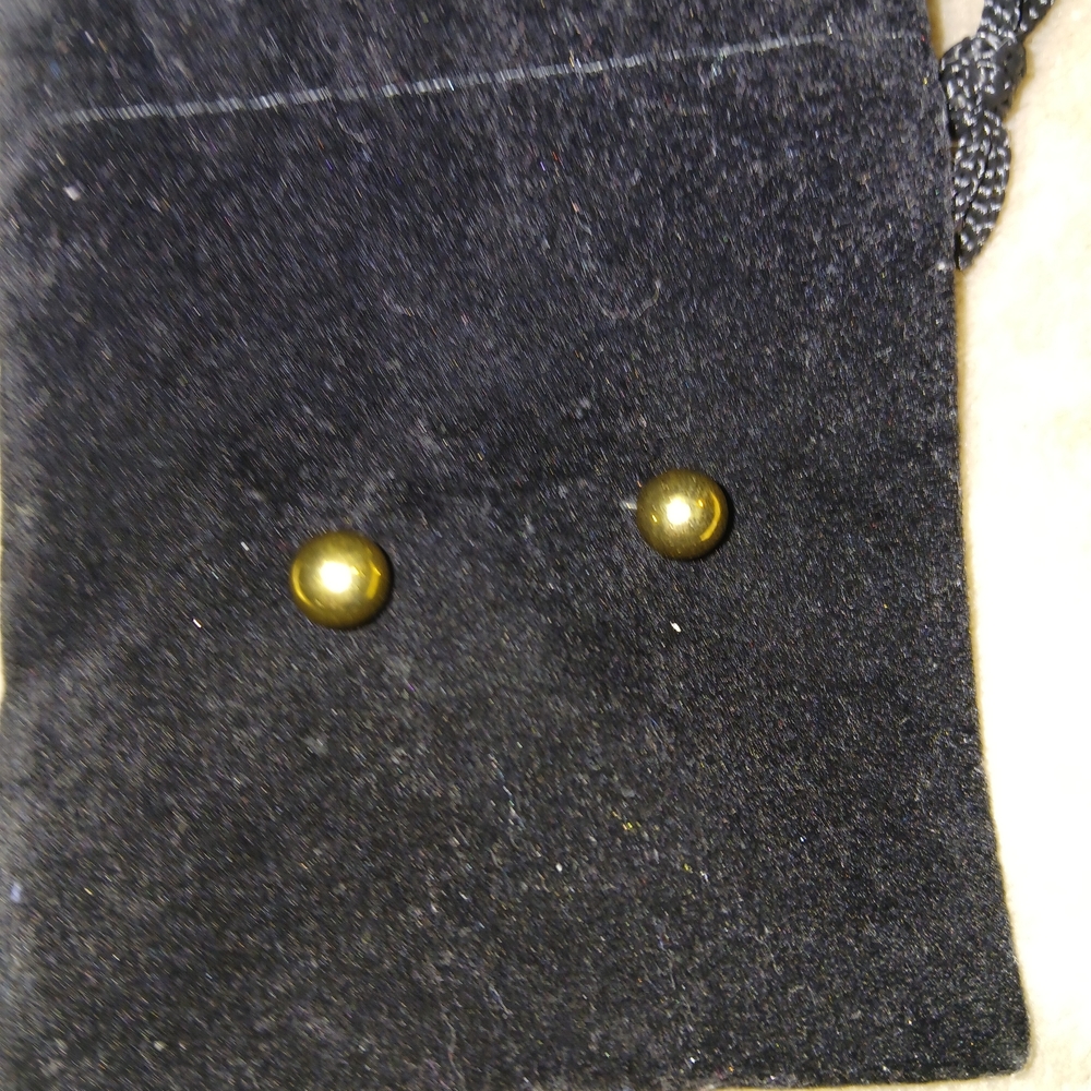 Elevate Your Everyday Style with Classic Gold Ball Stud Earrings